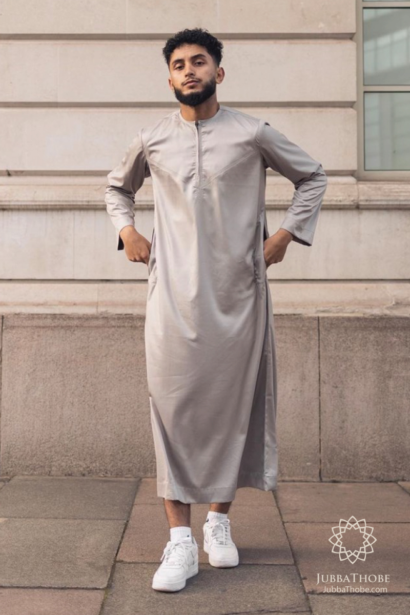 Light Grey Emirati Thobe