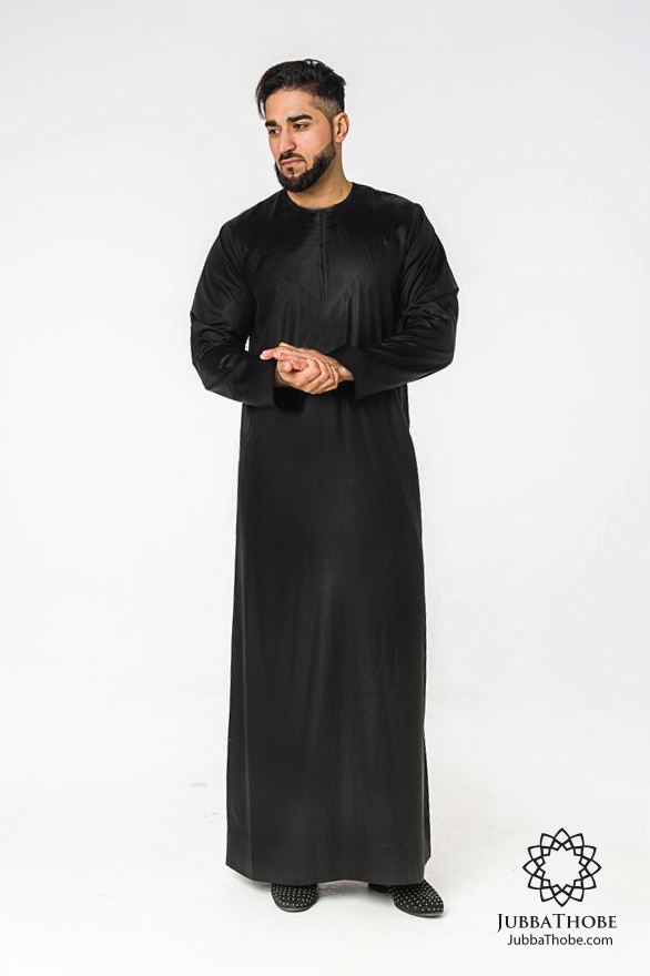 Black Omani Thobe