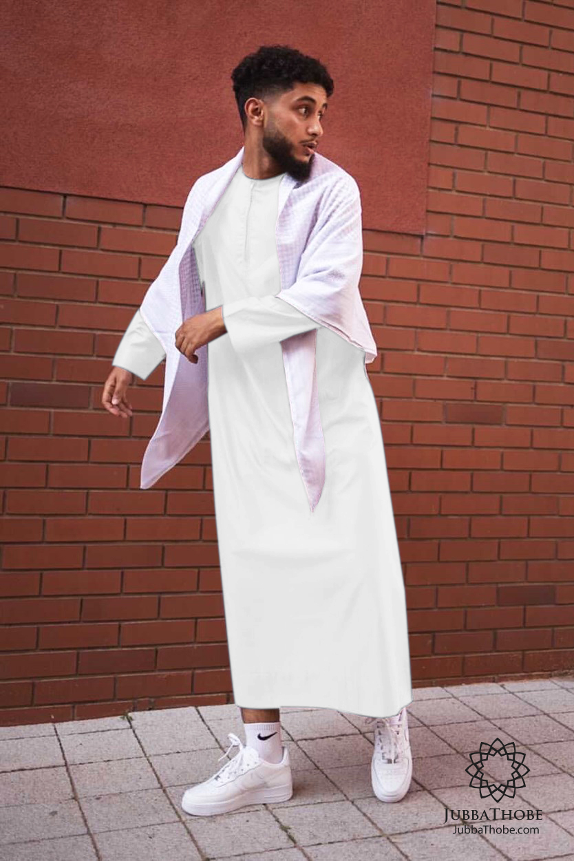 White Emirati Jubba