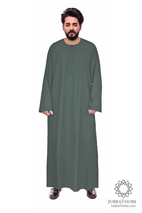 Matt Olive Omani Thobe