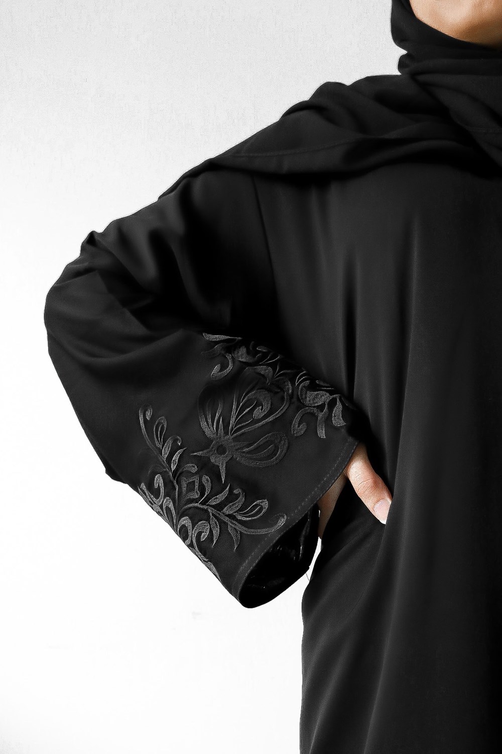 Side Embroidery Abaya