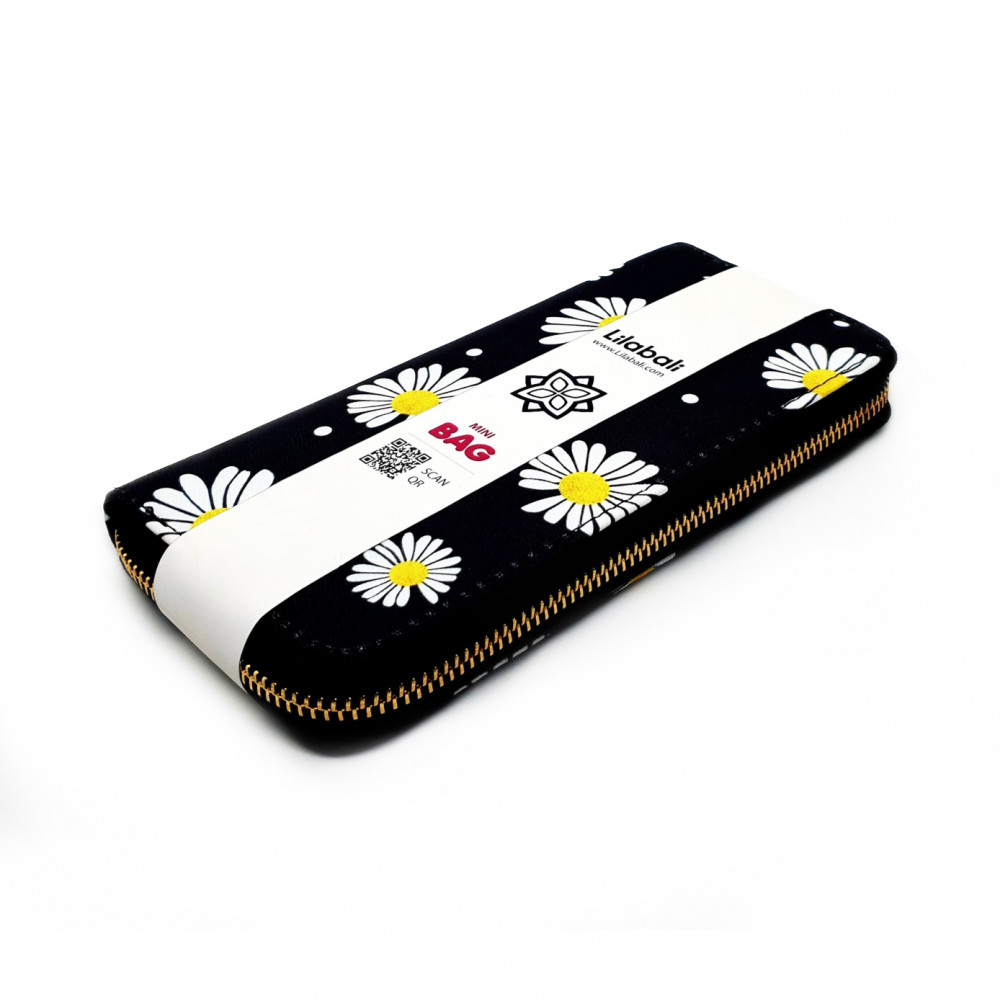 https://lilabali.com/daisy-flower-ladies-hand-purse-black